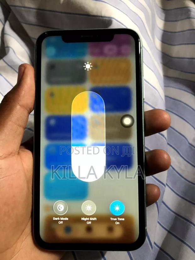 Apple iPhone 11 64 GB Green - thumbnail 3