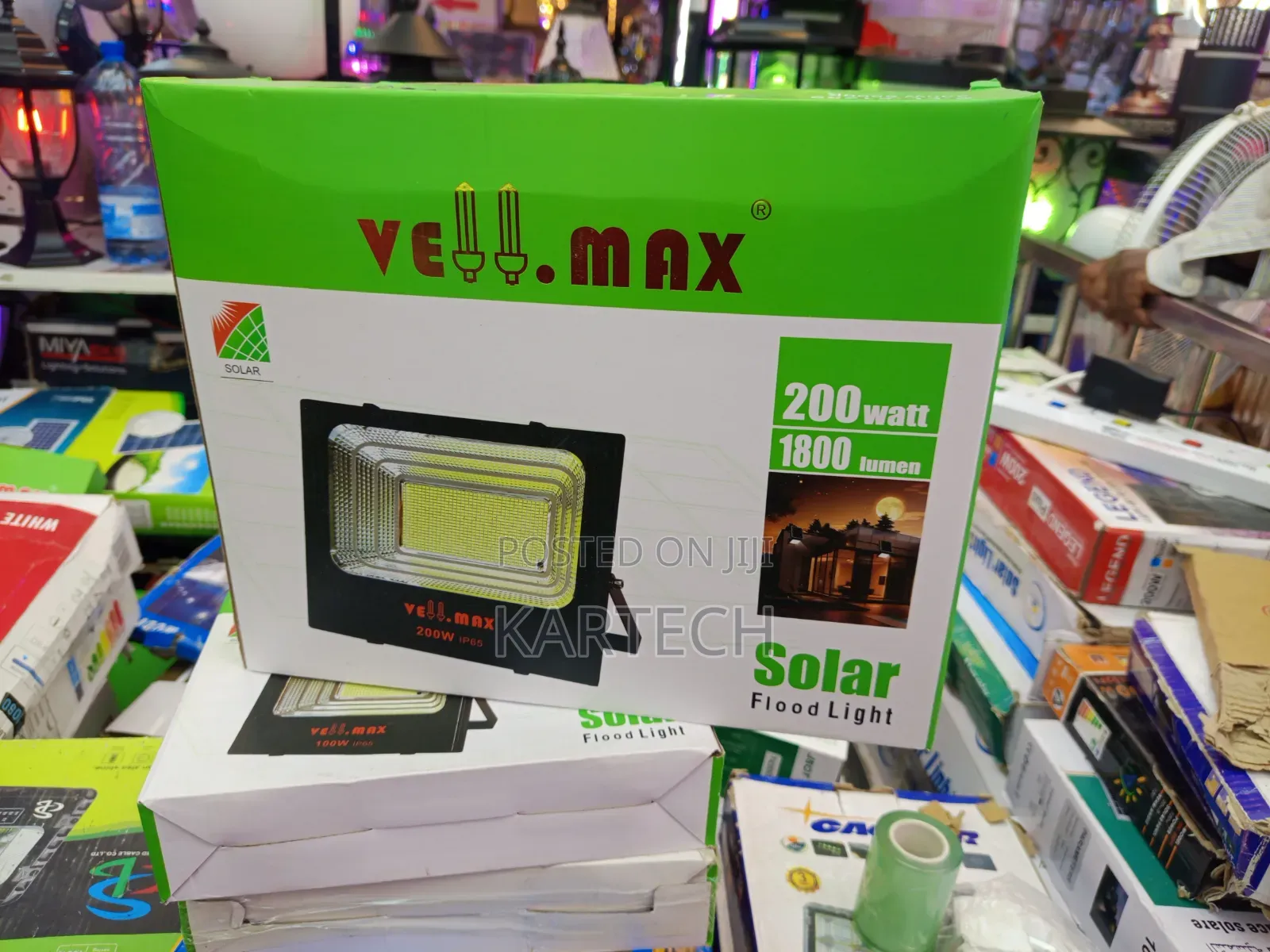 Vellmax 200w 1800 Lumens Solar Floodlight With High-Brightness