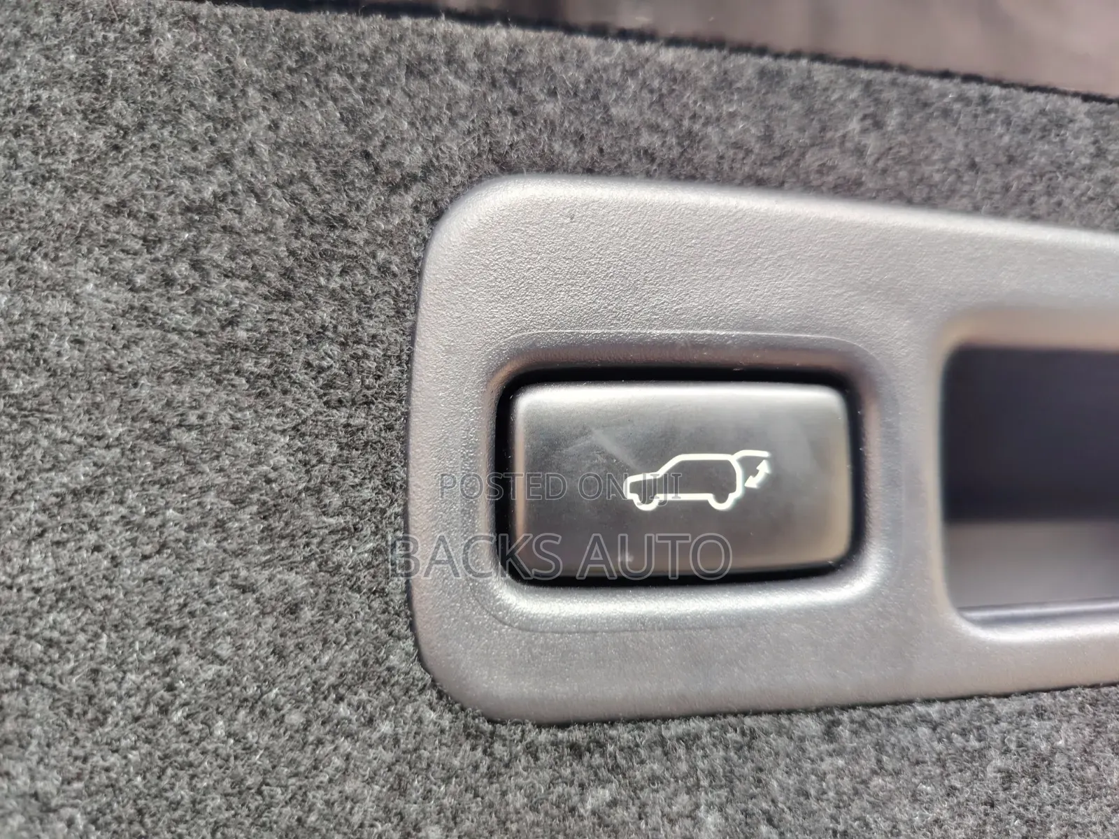 Toyota Harrier 2019