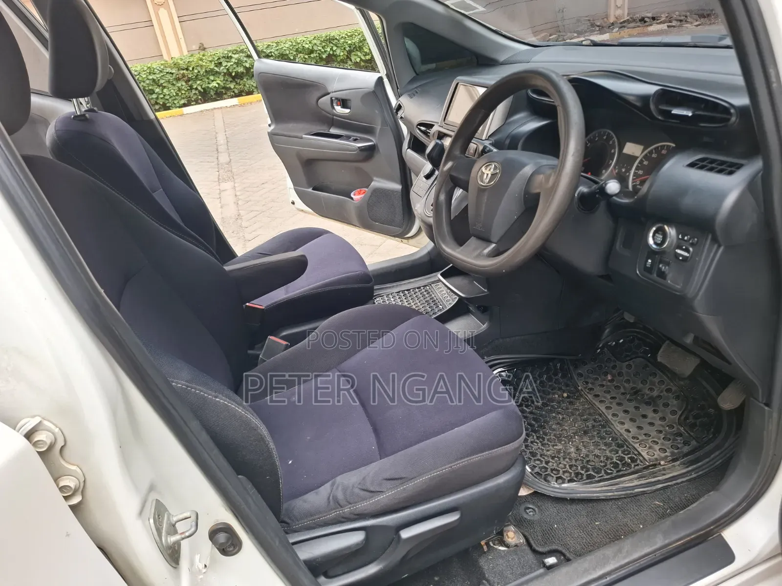 Toyota Wish 2013 White