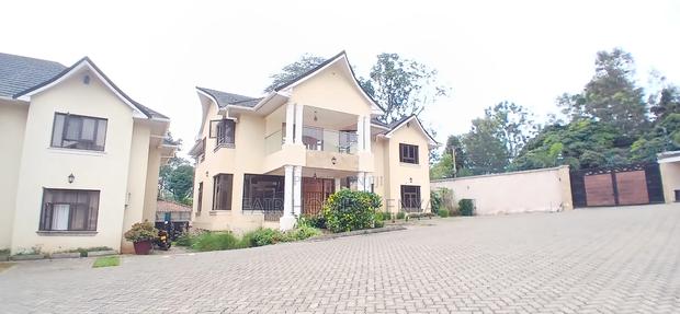 4bdrm Townhouse / Terrace in Lavington Green, Maziwa for rent