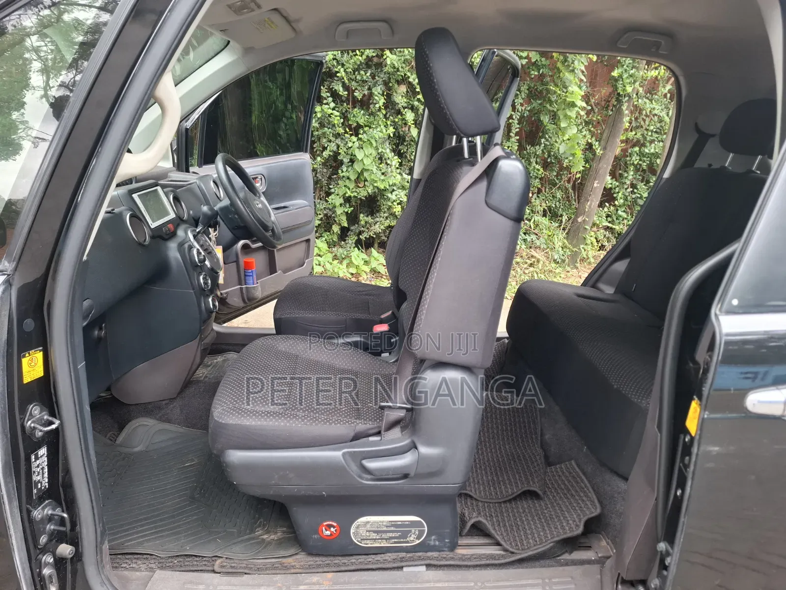 Toyota Spade 2014 Black