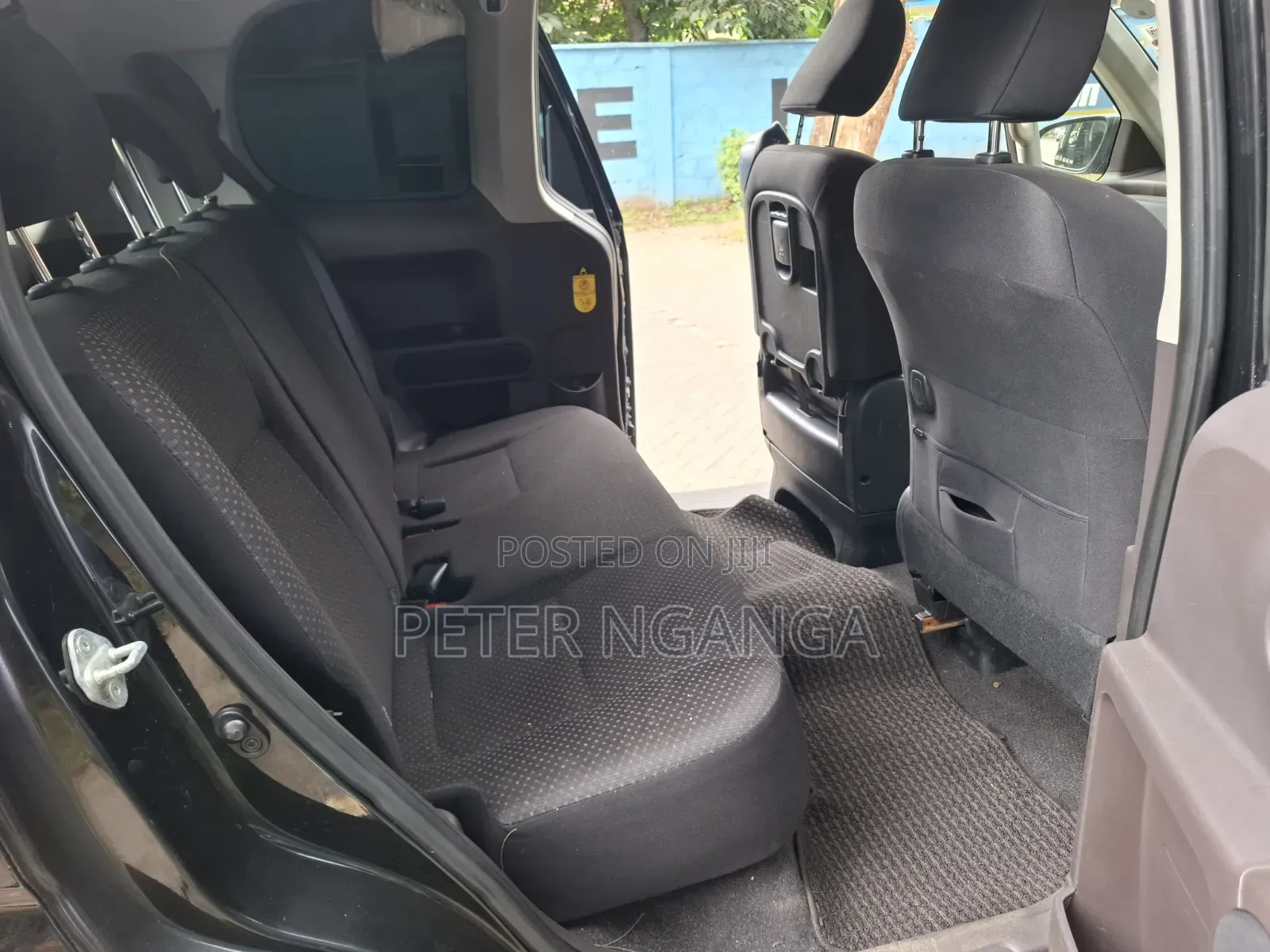 Toyota Spade 2014 Black