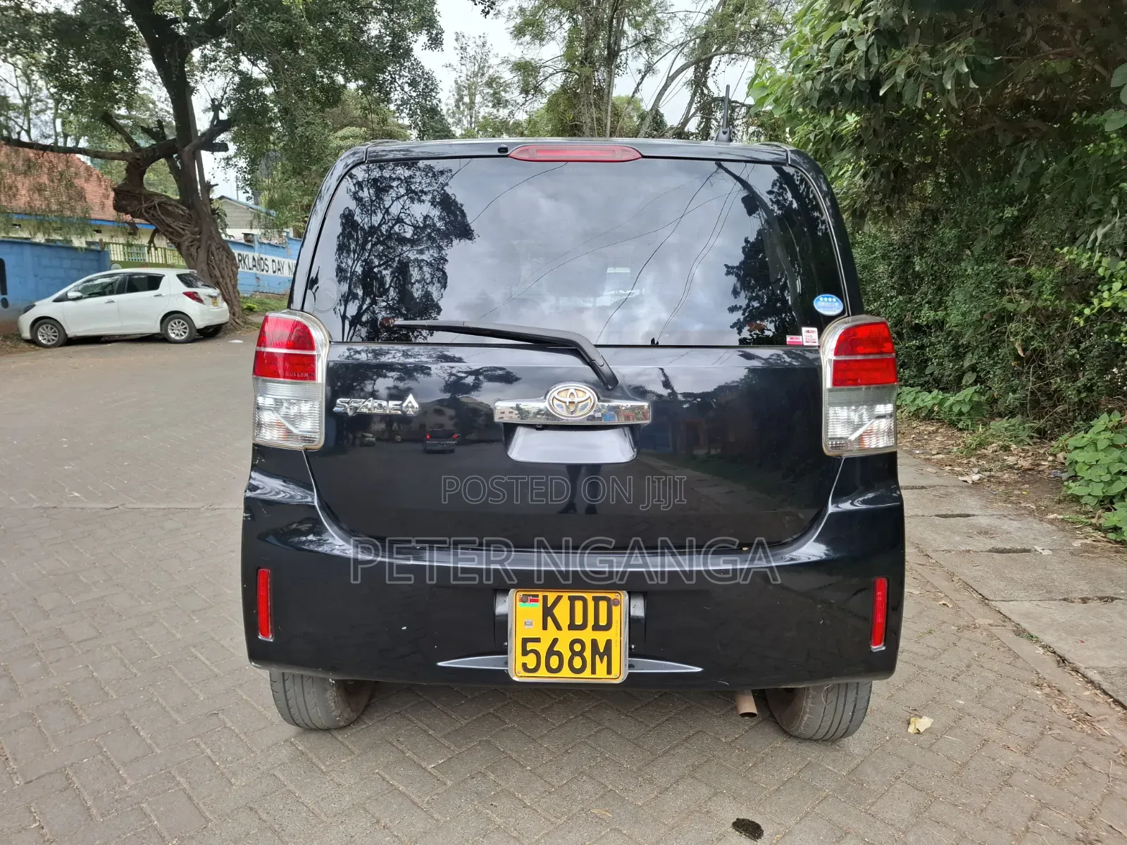 Toyota Spade 2014 Black