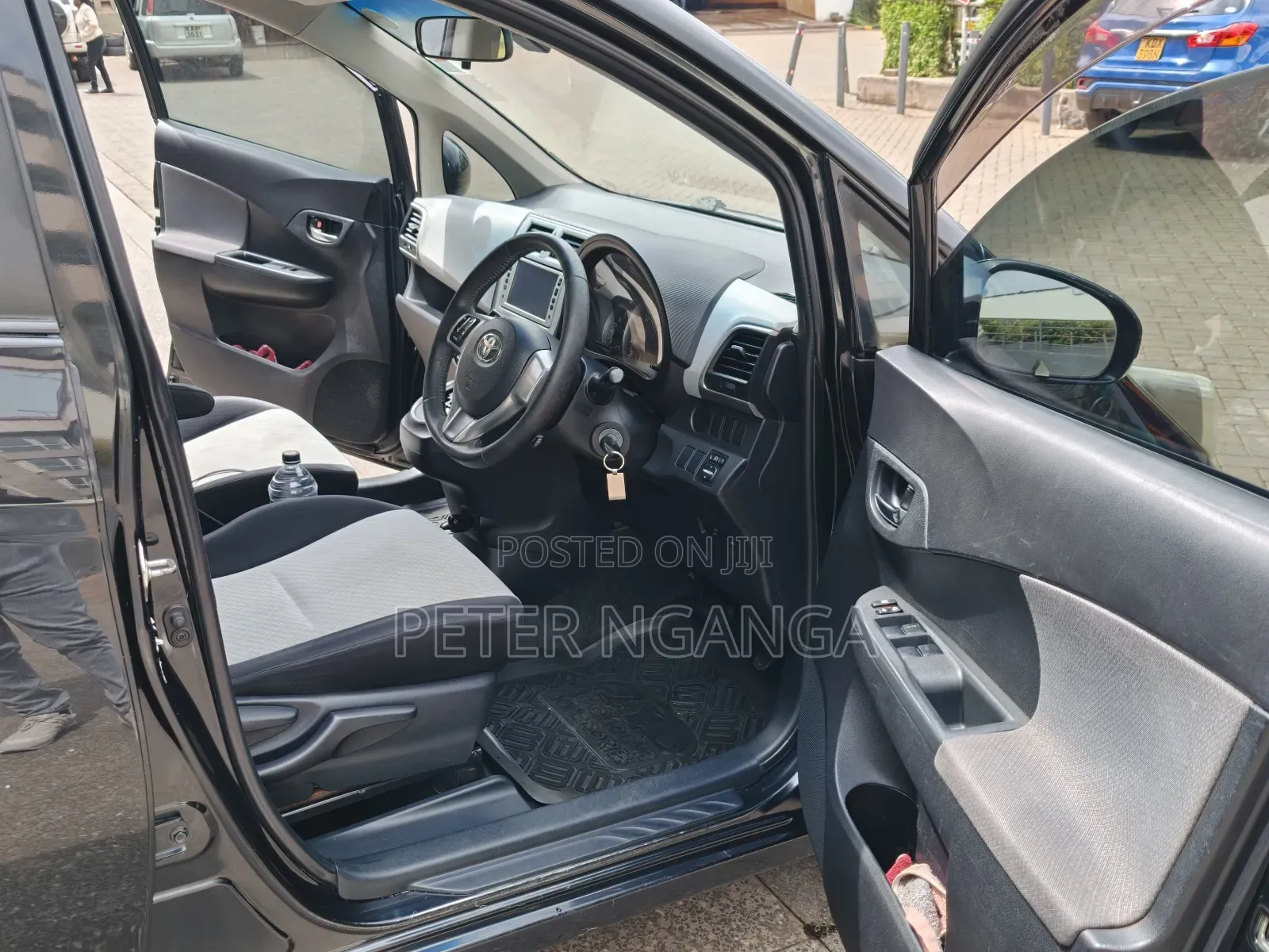 Toyota Ractis 2012 Matt Black