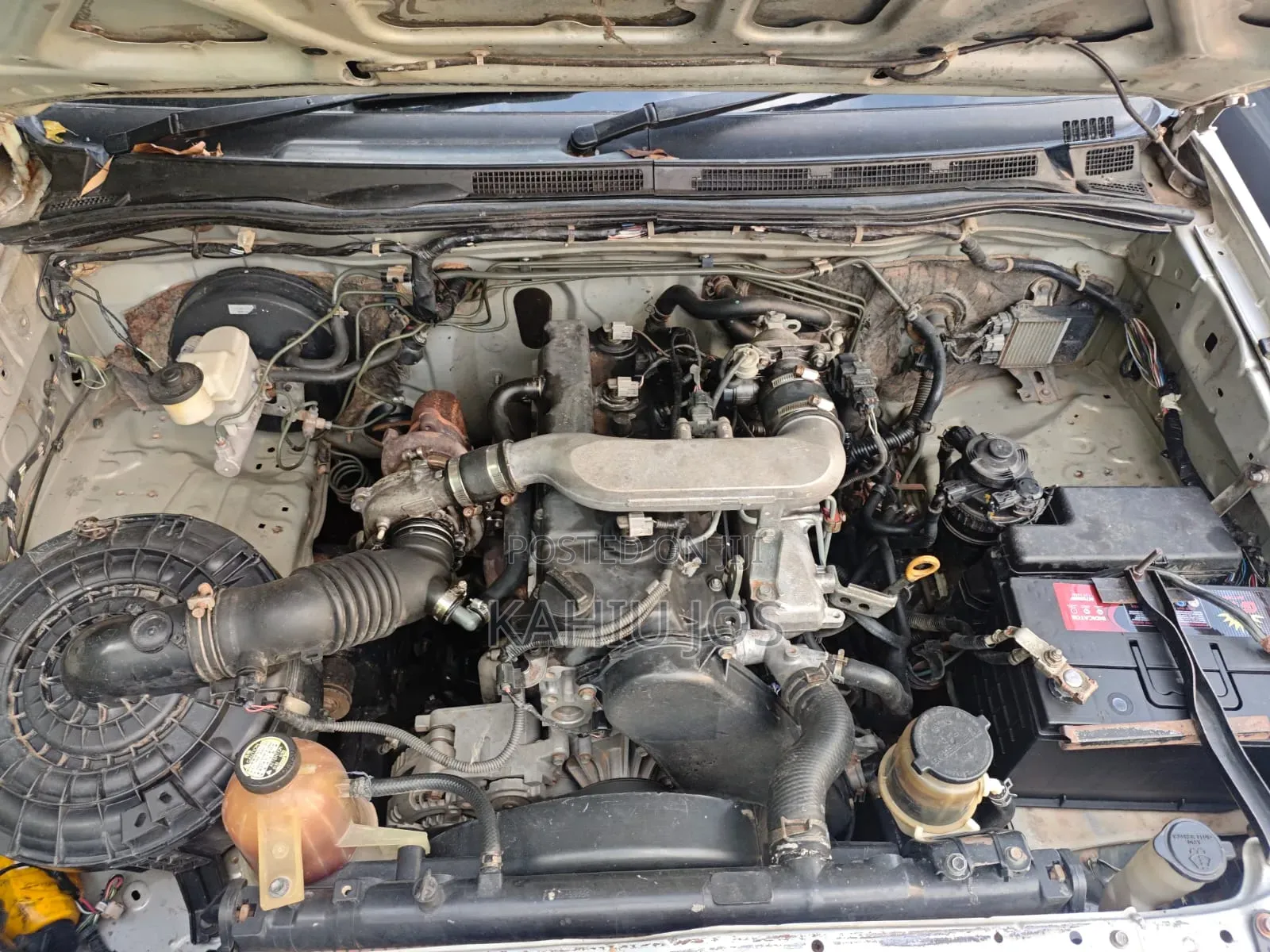 Toyota Hilux 2012 Gold