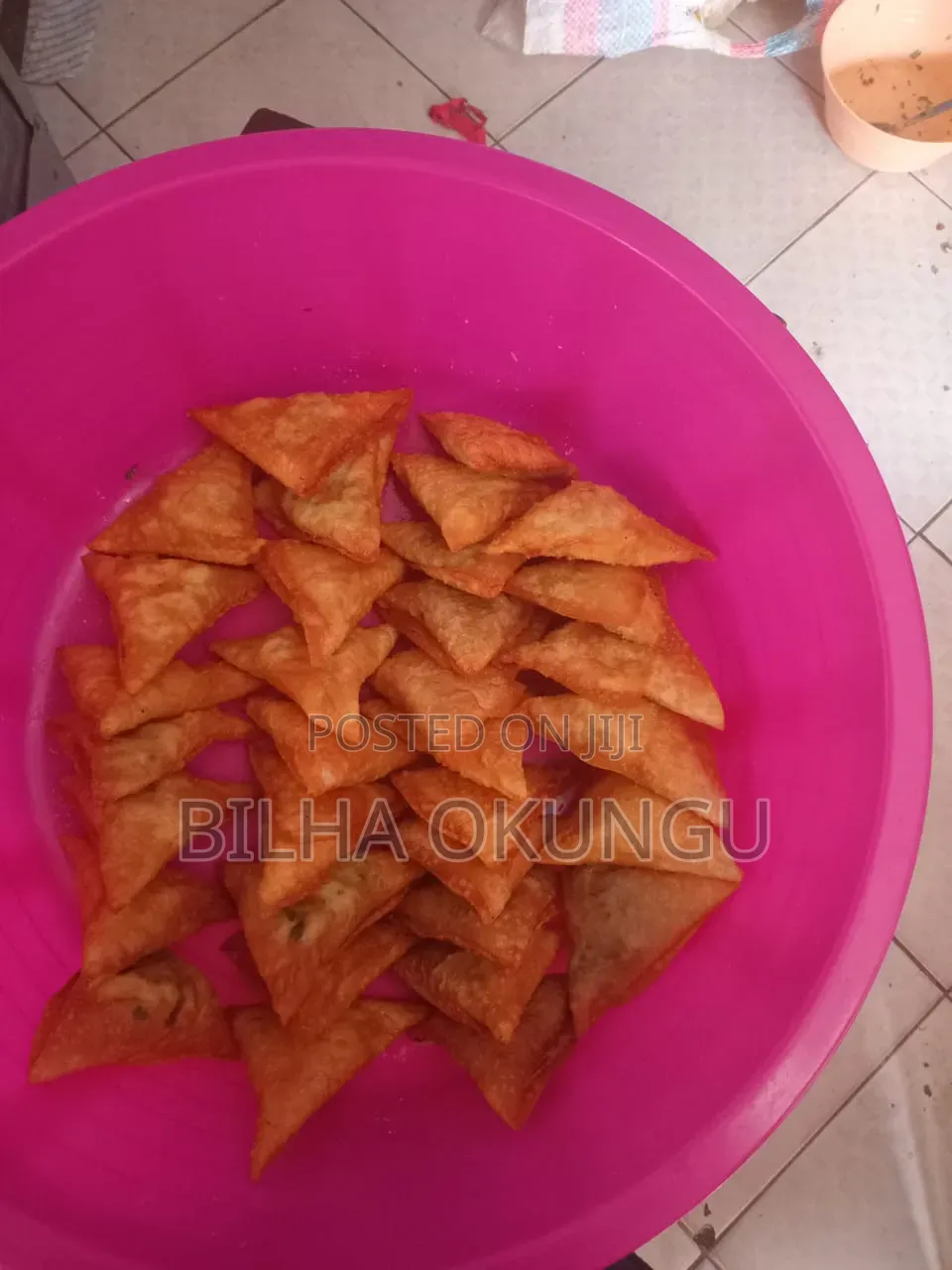 Delicious Freshly Baked Half Cakes and Crispy Samosa Services,