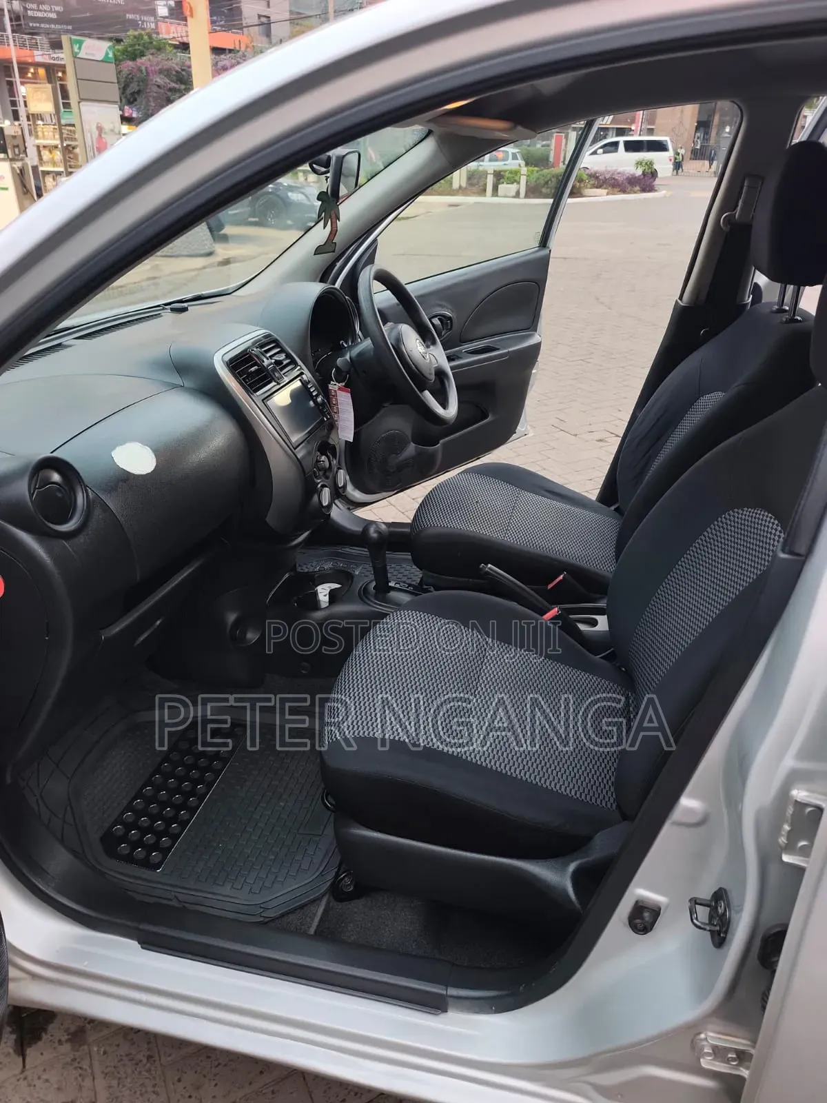 Nissan March 2013 Silver