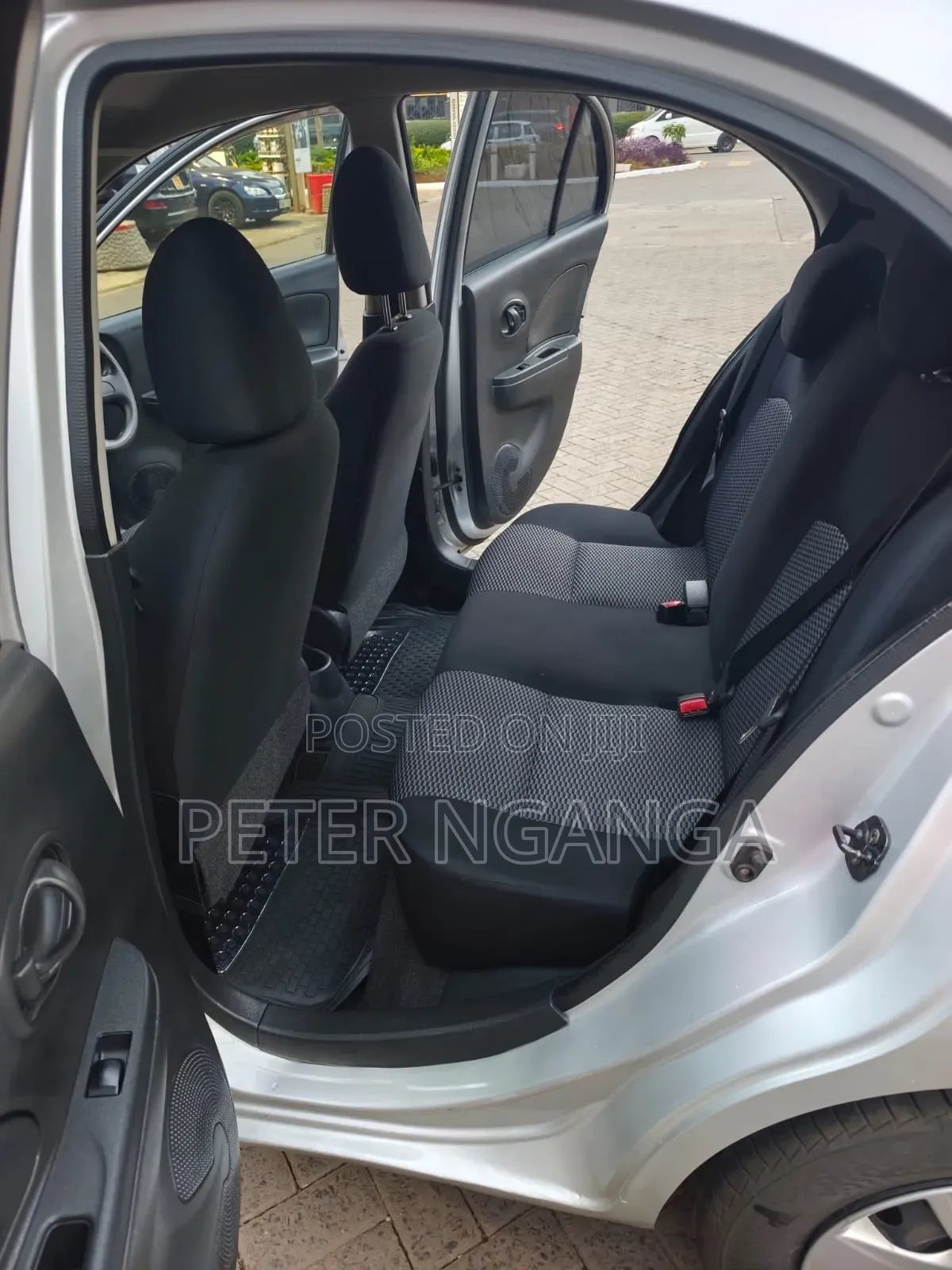 Nissan March 2013 Silver
