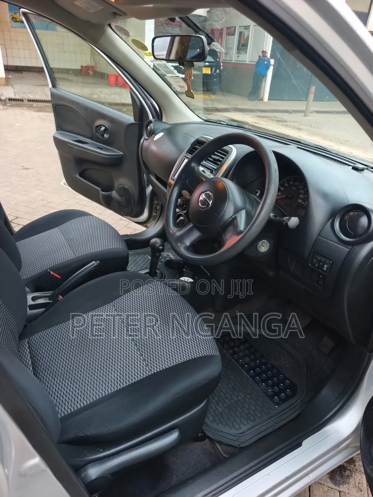 Nissan March 2013 Silver