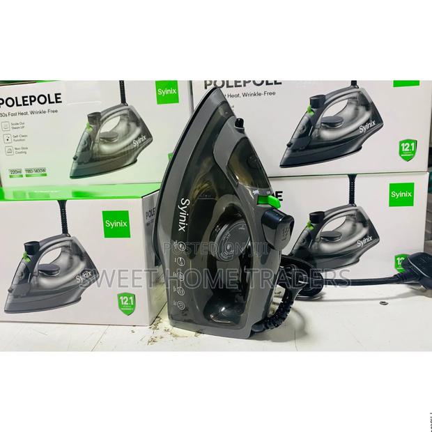 Wrinkle Free Syinix Steam Iron Box
