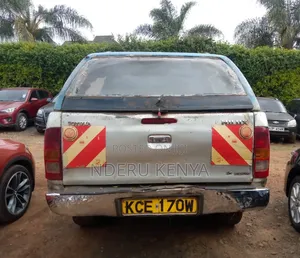 Toyota Hilux 3.0 D-4D Double Cab 4x4 Raider 2007 Silver