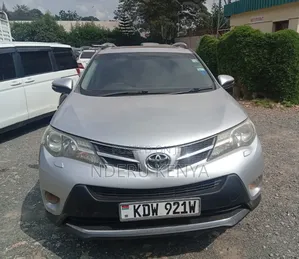 Toyota RAV4 LE AWD (2.5L 4cyl 6A) 2013 Silver