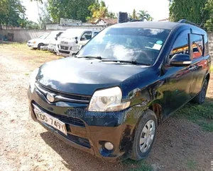 Toyota Sienta 1.5 FWD 2014 Black