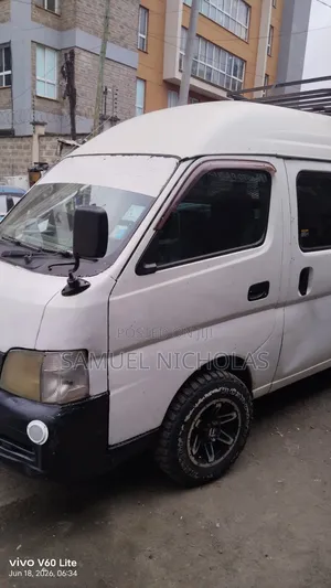Nissan Caravan (Urvan) 2008 White