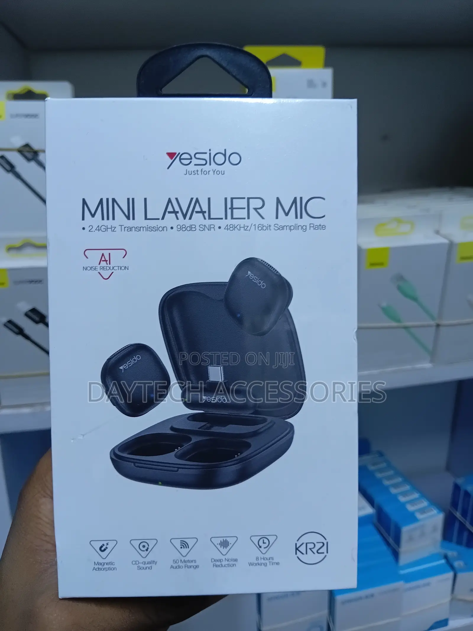 The Yesido Kr21 Mini Lavalier Microphone Wireless Clip-on Lapel Mic.