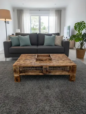 Simple Rustic Pallet Table