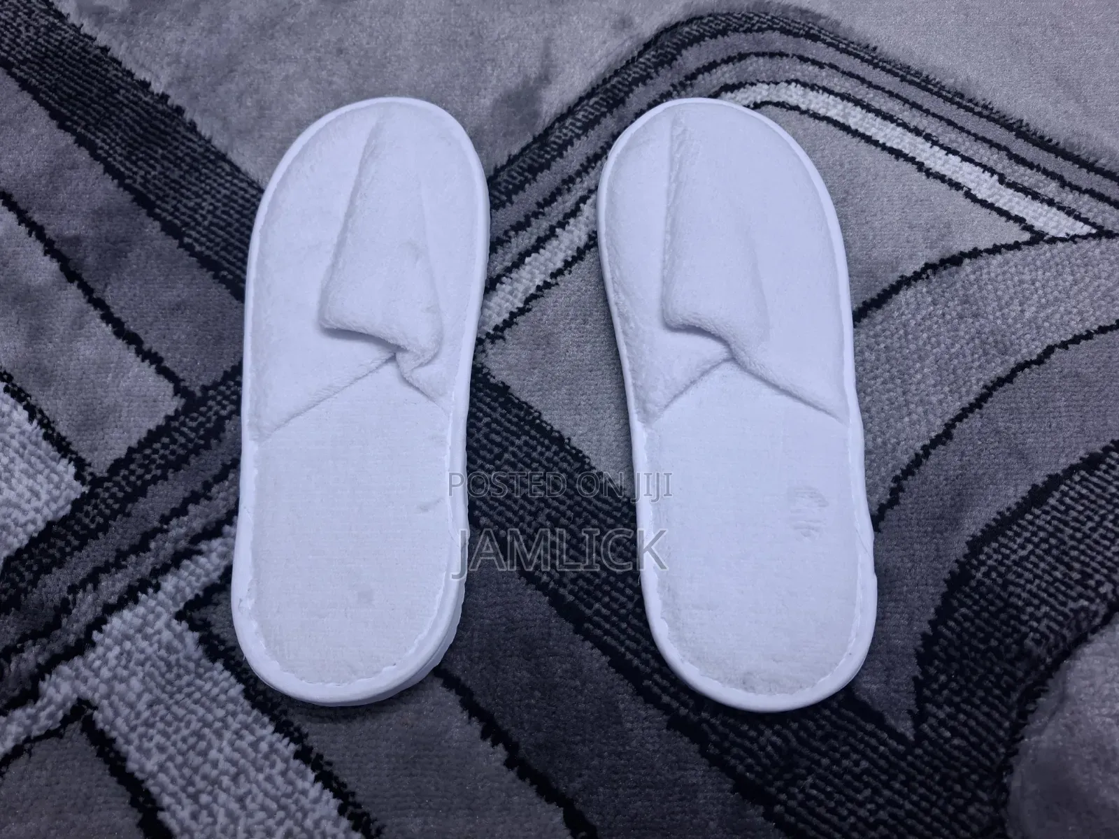Free Size Reusable Indoor Sandals - Pt