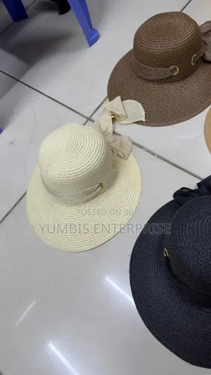 Beach Hats With a Bow at Th4 Back at 600