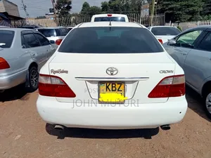 Toyota Crown 2006 White
