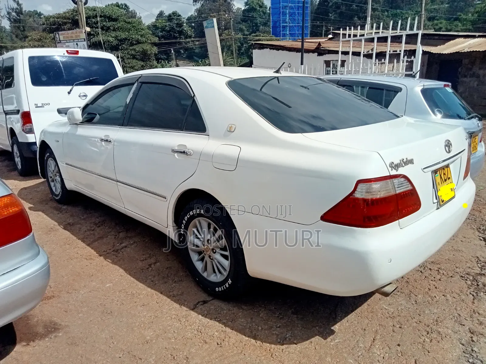 Toyota Crown 2006 White
