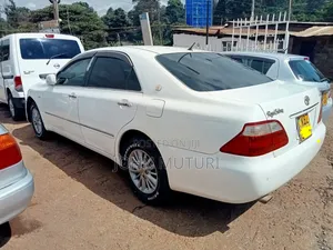 Toyota Crown 2006 White