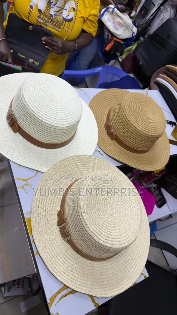 Stylish Ladies Beach/Weekend/Boater Hats at 800