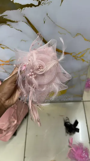 Small Fascinators