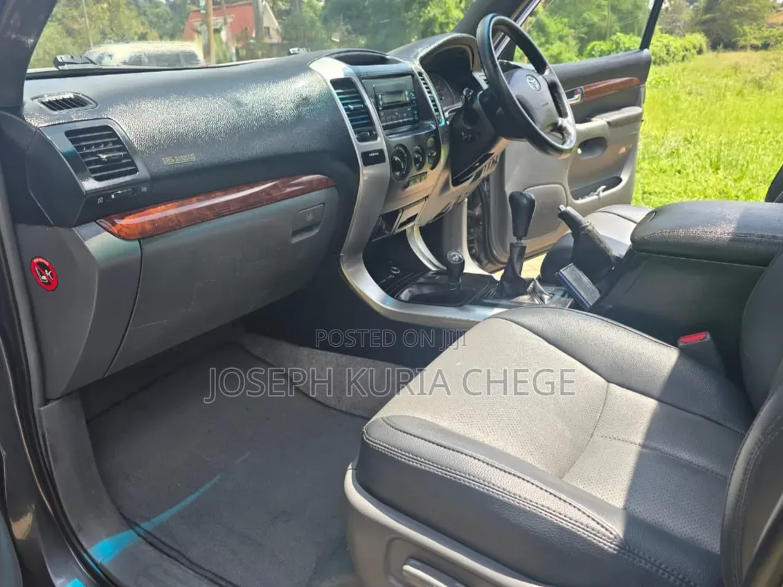 Toyota Land Cruiser Prado 2007 Gray