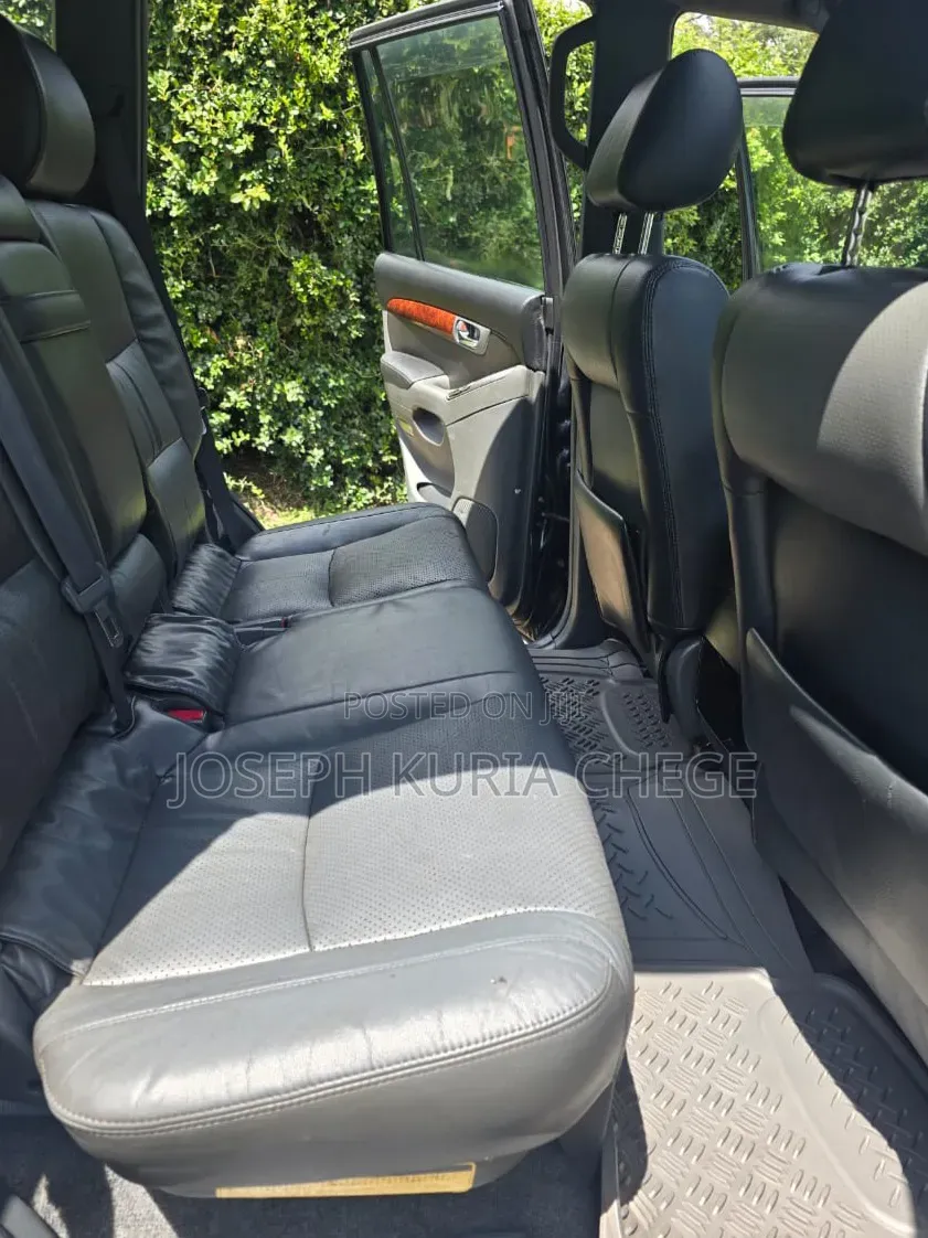 Toyota Land Cruiser Prado 2007 Gray