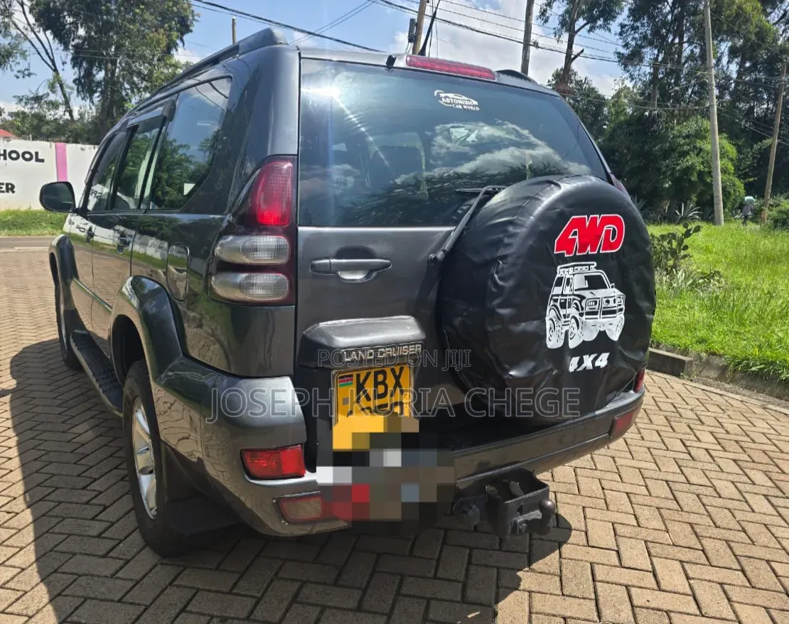 Toyota Land Cruiser Prado 2007 Gray