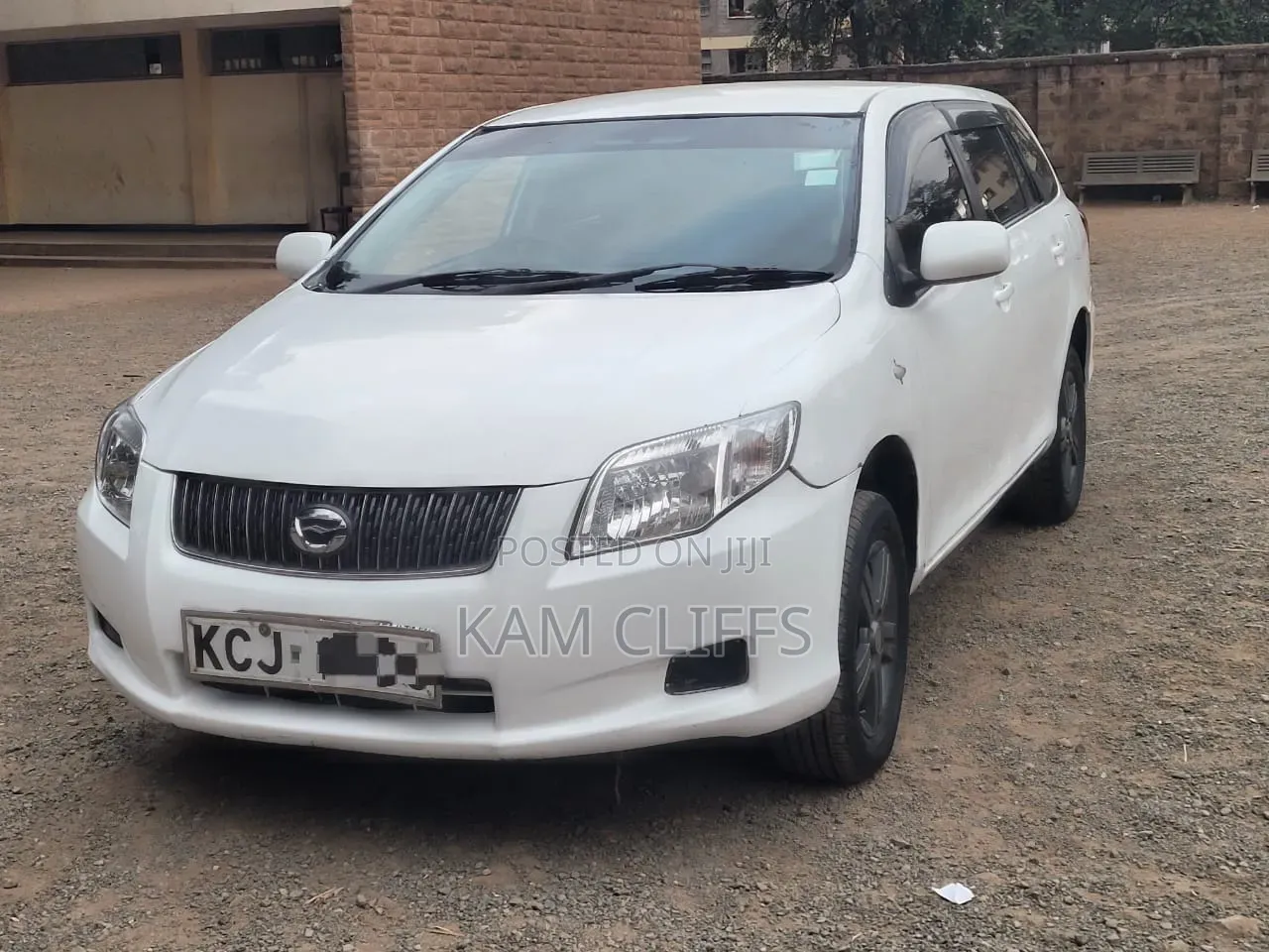 Toyota Corolla Fielder 2010