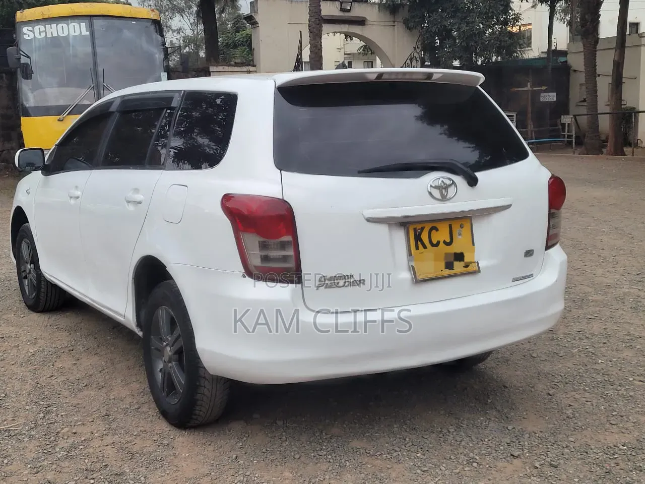 Toyota Corolla Fielder 2010