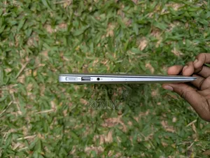 Laptop Apple MacBook Air 2015 8GB Intel Core i5 SSD 128GB