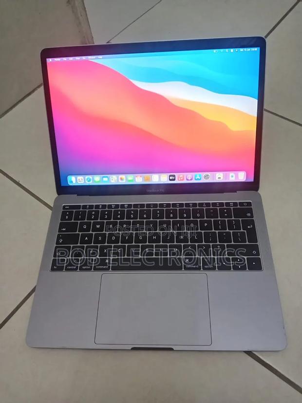 Laptop Apple MacBook Pro 2015 8GB Intel Core i7 SSD 256GB