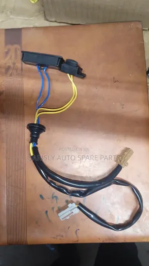 Boot Switch 2way Nissan Subaru