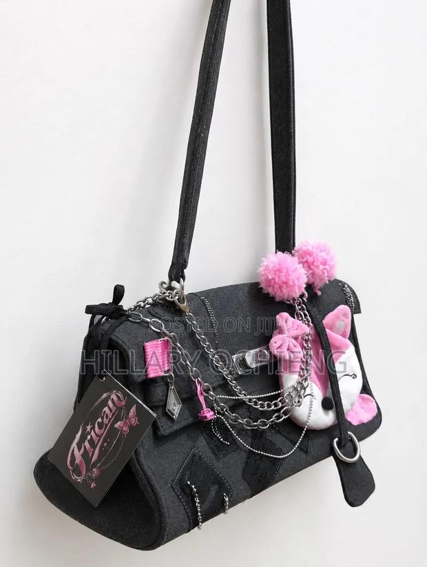 Frican Handmade Bag Designs - thumbnail 2