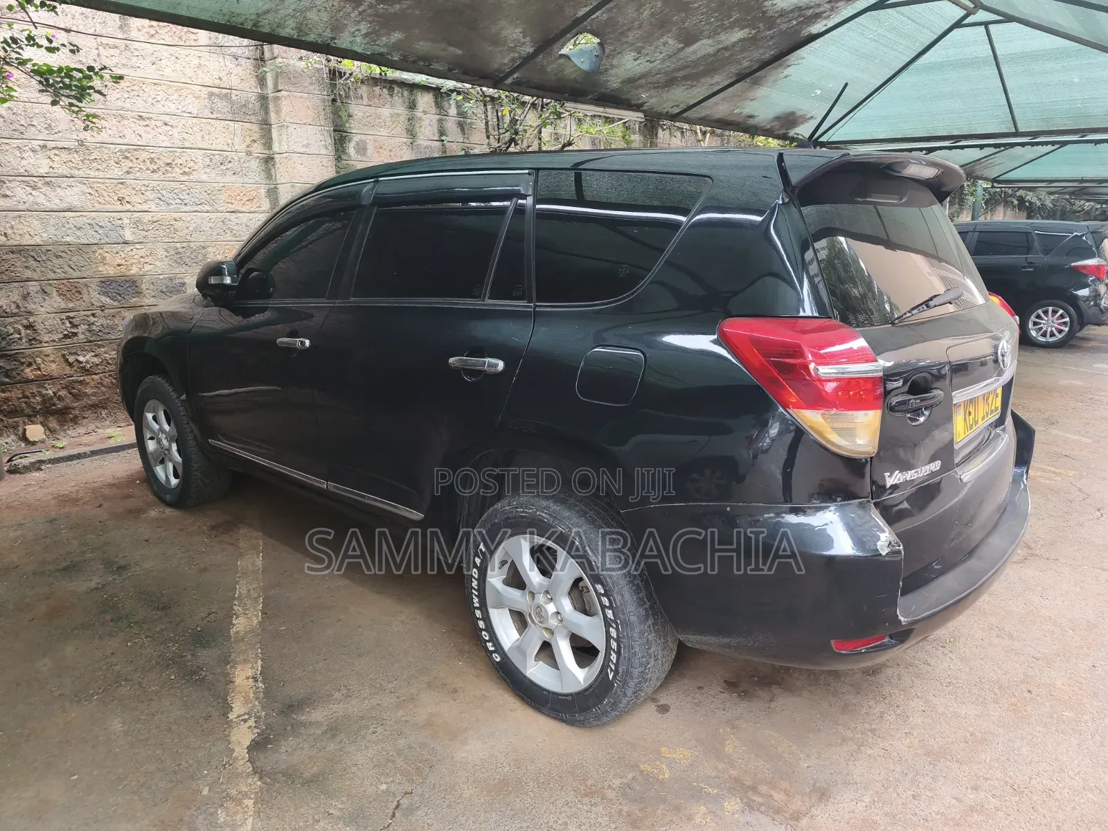 Toyota Vanguard 2013 Black