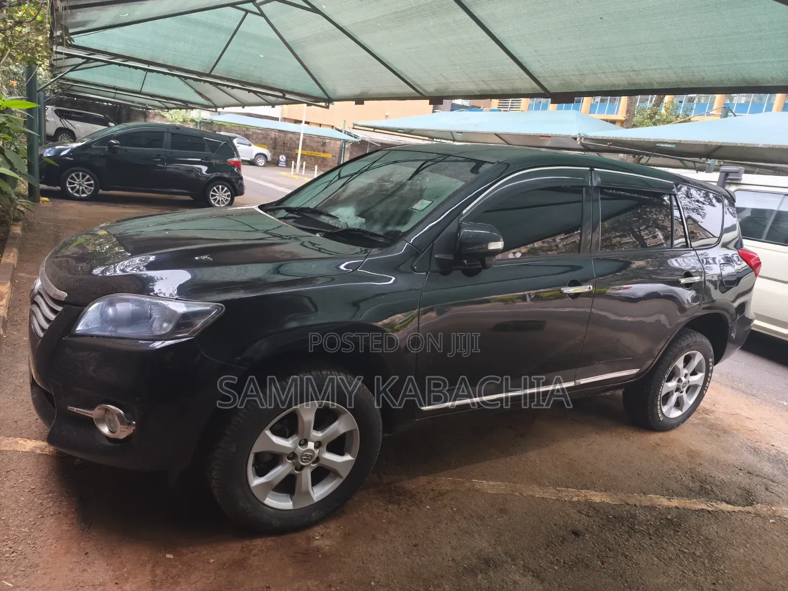 Toyota Vanguard 2013 Black