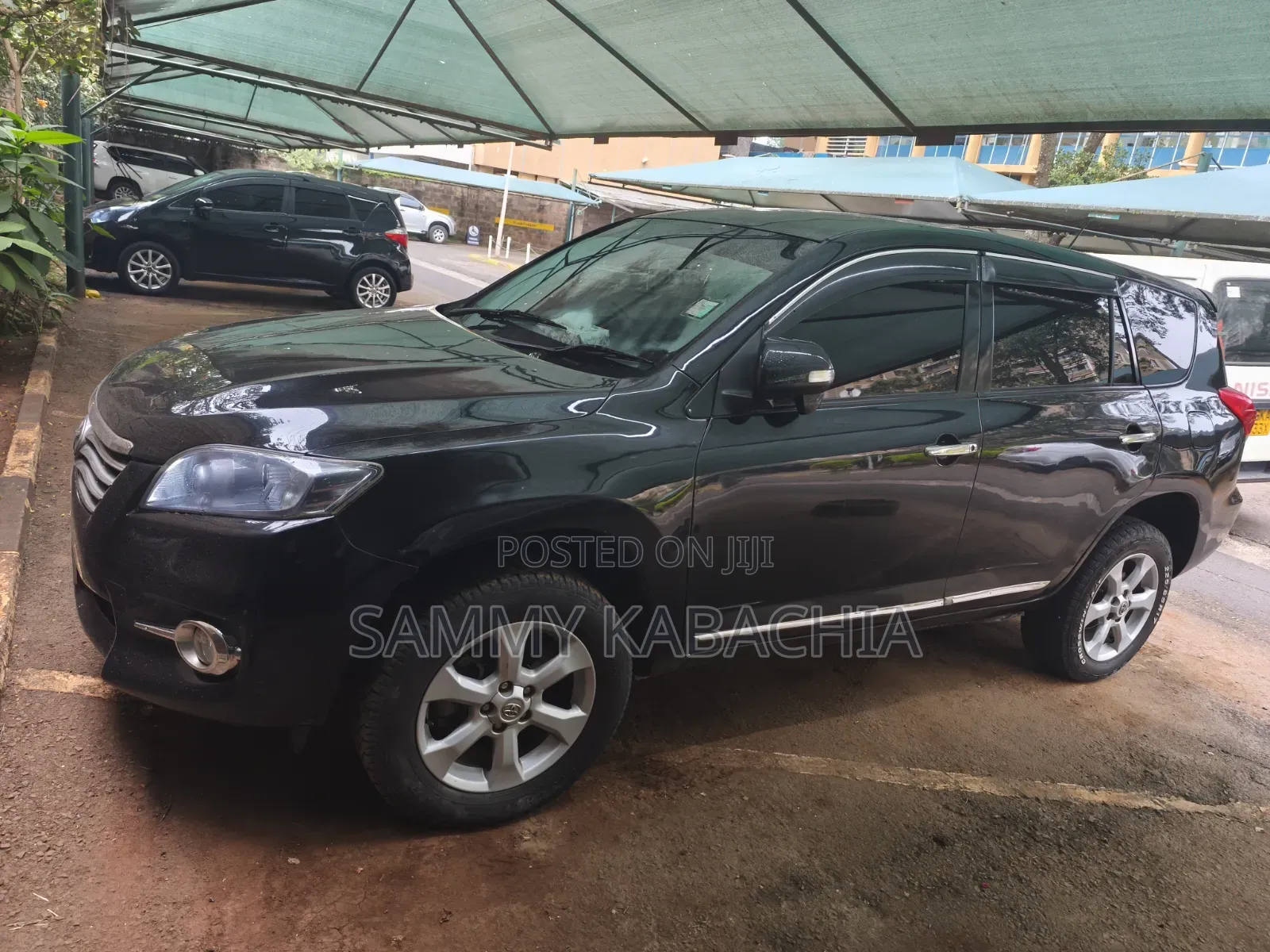 Toyota Vanguard 2013 Black