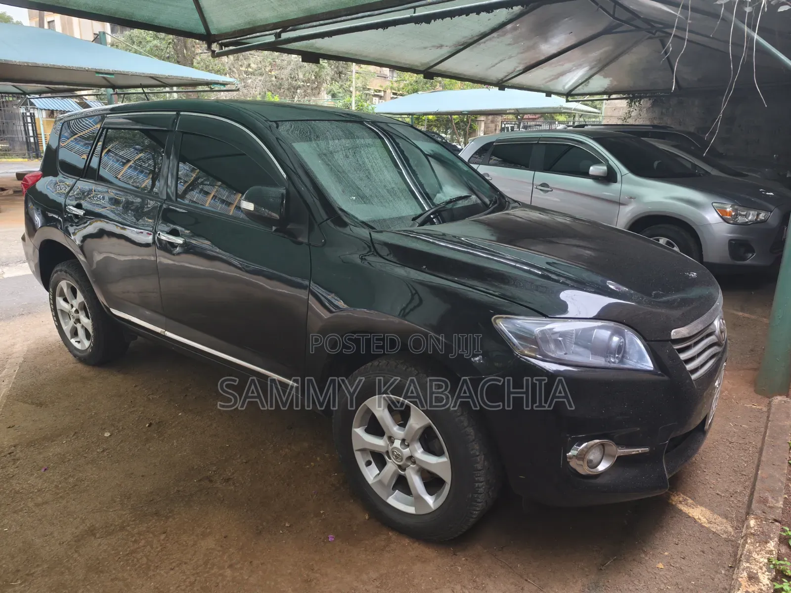 Toyota Vanguard 2013 Black