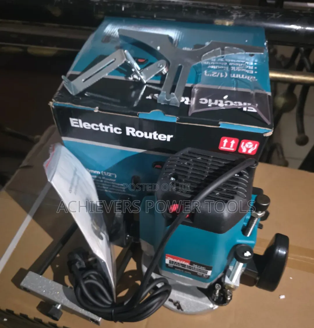 Makita Electric Router Machine