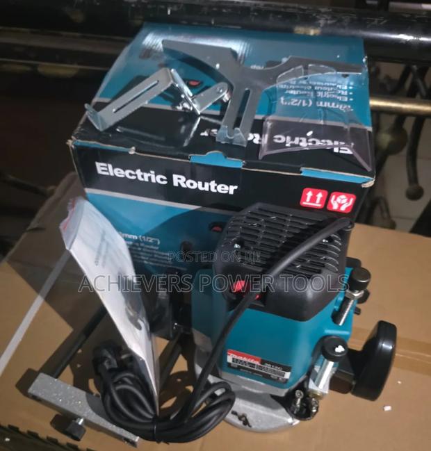Makita Electric Router Machine