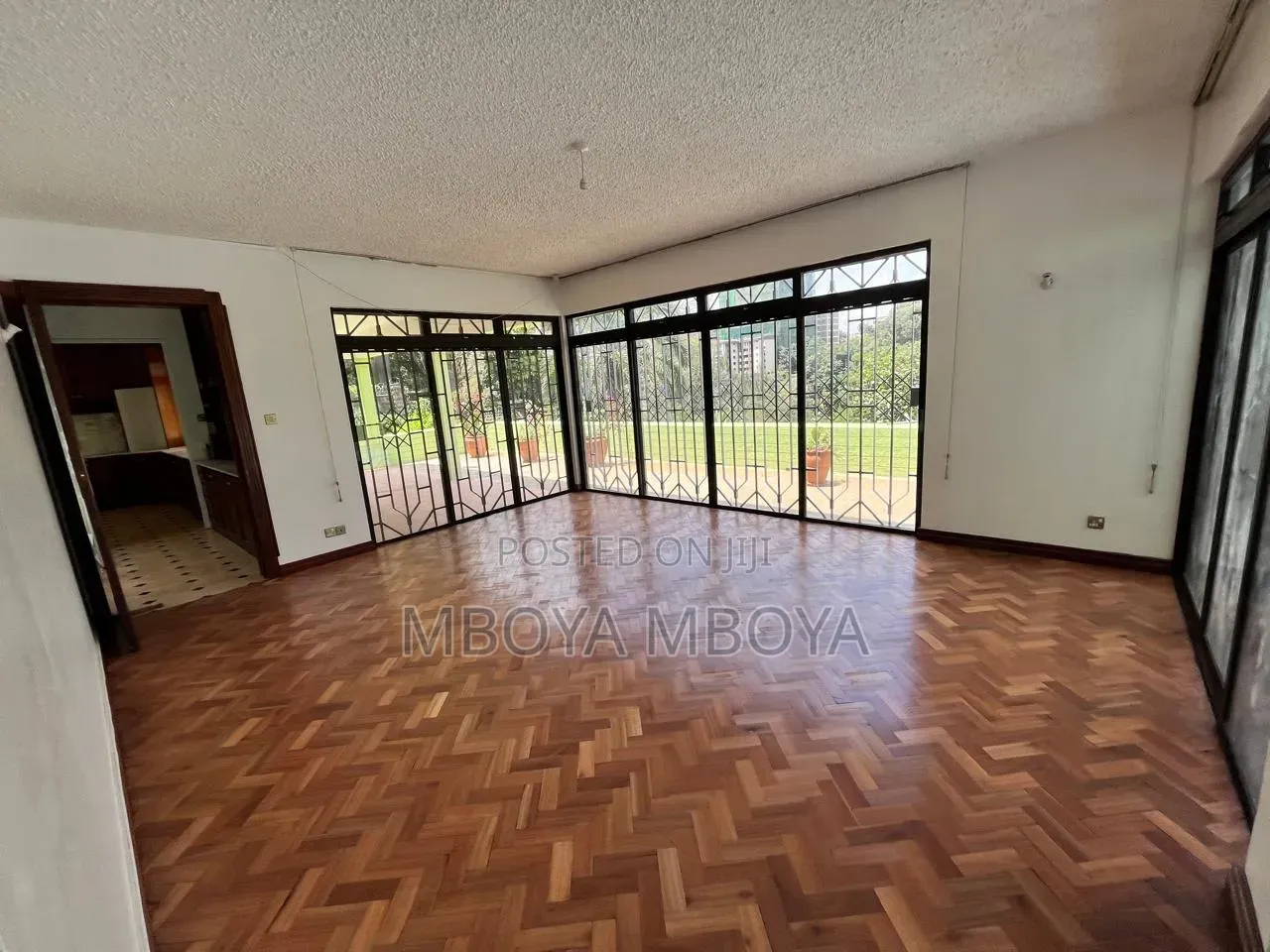 5bdrm House in Muthaiga for rent