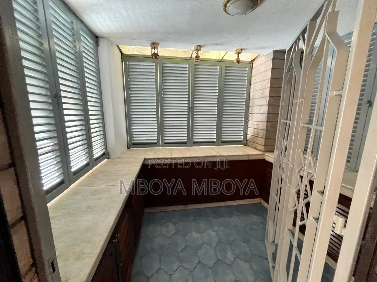 5bdrm House in Muthaiga for rent