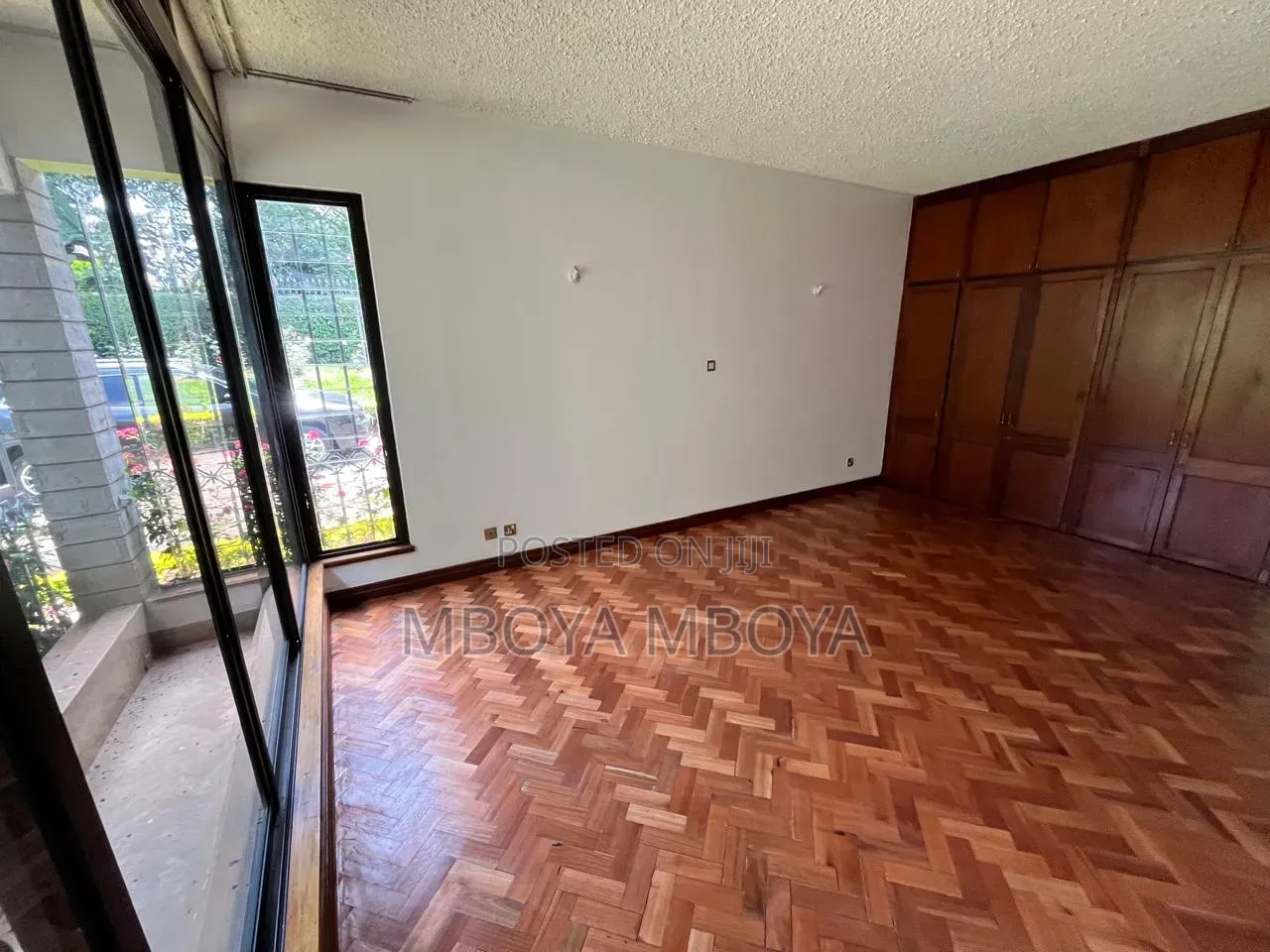 5bdrm House in Muthaiga for rent