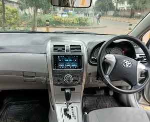 Toyota Axio 2009 Silver