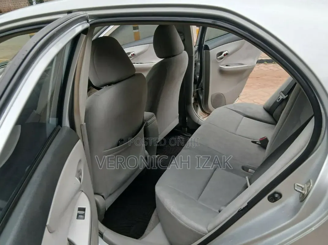 Toyota Axio 2009 Silver