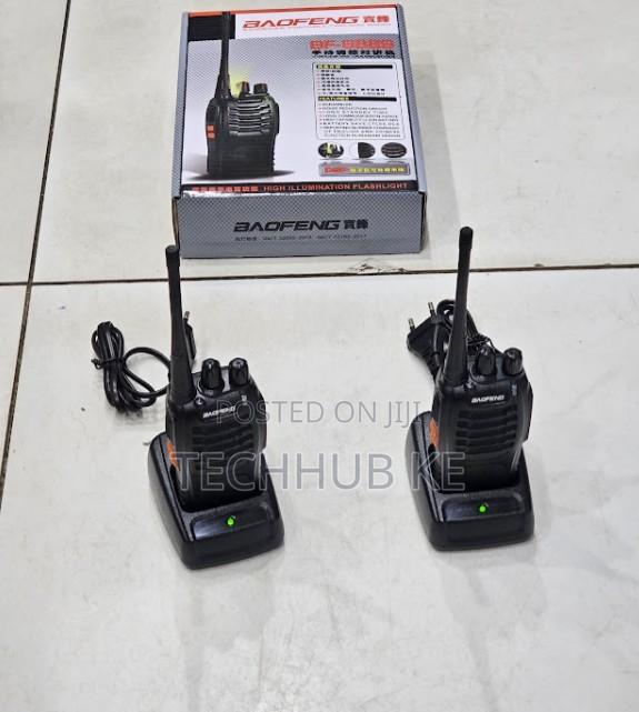 Best Walkie Talkie Set For Security, Construction And Warehouse Use