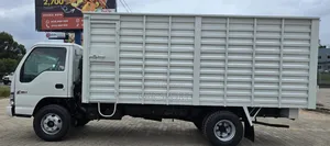 Isuzu NPR Local